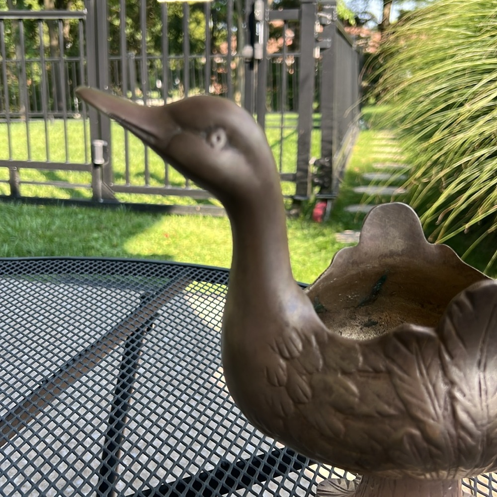 MID-CENTURY BRASS DOUBLE SIDED SWAN CANDY DISH-VINTAGE - Picture 3 of 15